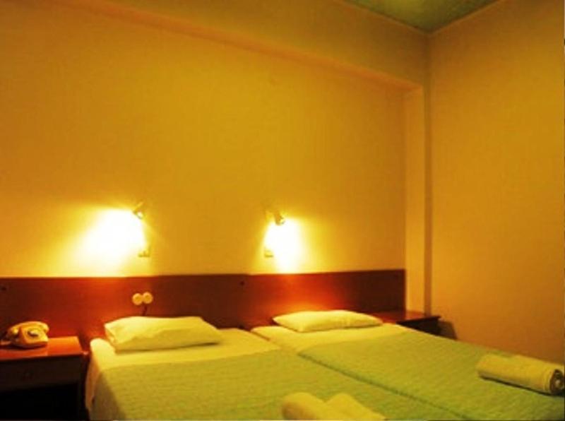 Hotel Kavouris Skopelos Oda fotoğraf